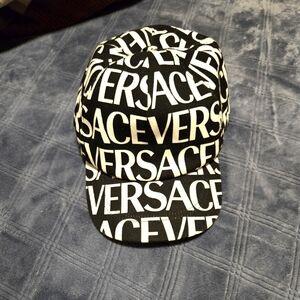 versace hat size L